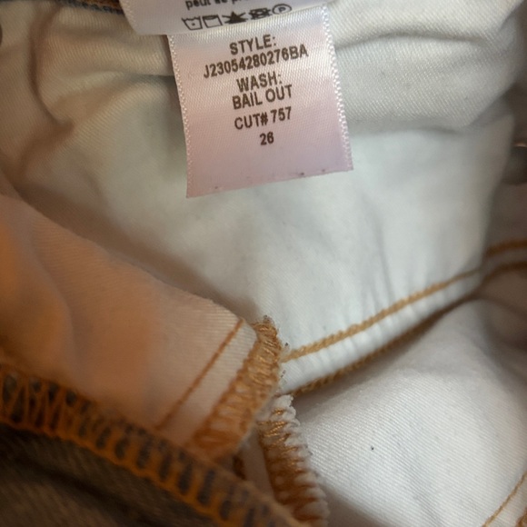 VERONICA BEARD carly high rise kick flare jeans in bail out wash - Picture 11 of 11